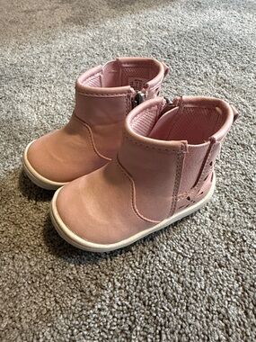Stride Rite Toddler Ankle Boots in Soft Pink